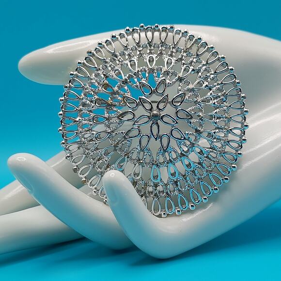 Vintage 1960s Sarah Coventry "Venetian" Round Silver Tone Filigree Brooch 2.5" - Picture 3 of 10